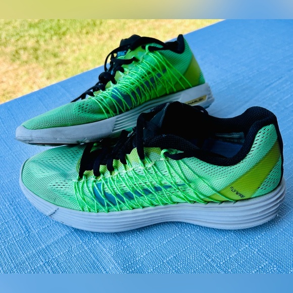 Nike Shoes - Nike Women’s Lunaracer 3 Running Shoes Sneakers Green Lace Up Low Top Size 7.5